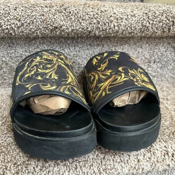 Versace Jeans Couture Platform Slides Men\'s. Size EU 42/US 8.5-9. In very good Versace Jeans Couture Platform Slides Men main image 2